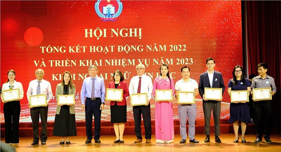 Anh Văn Hội Việt Mỹ VUS được đánh giá cao tại Hội nghị Tổng kết hoạt động năm 2022 và Triển khai nhiệm vụ năm 2023 - Khối Ngoại ngữ, Tin học