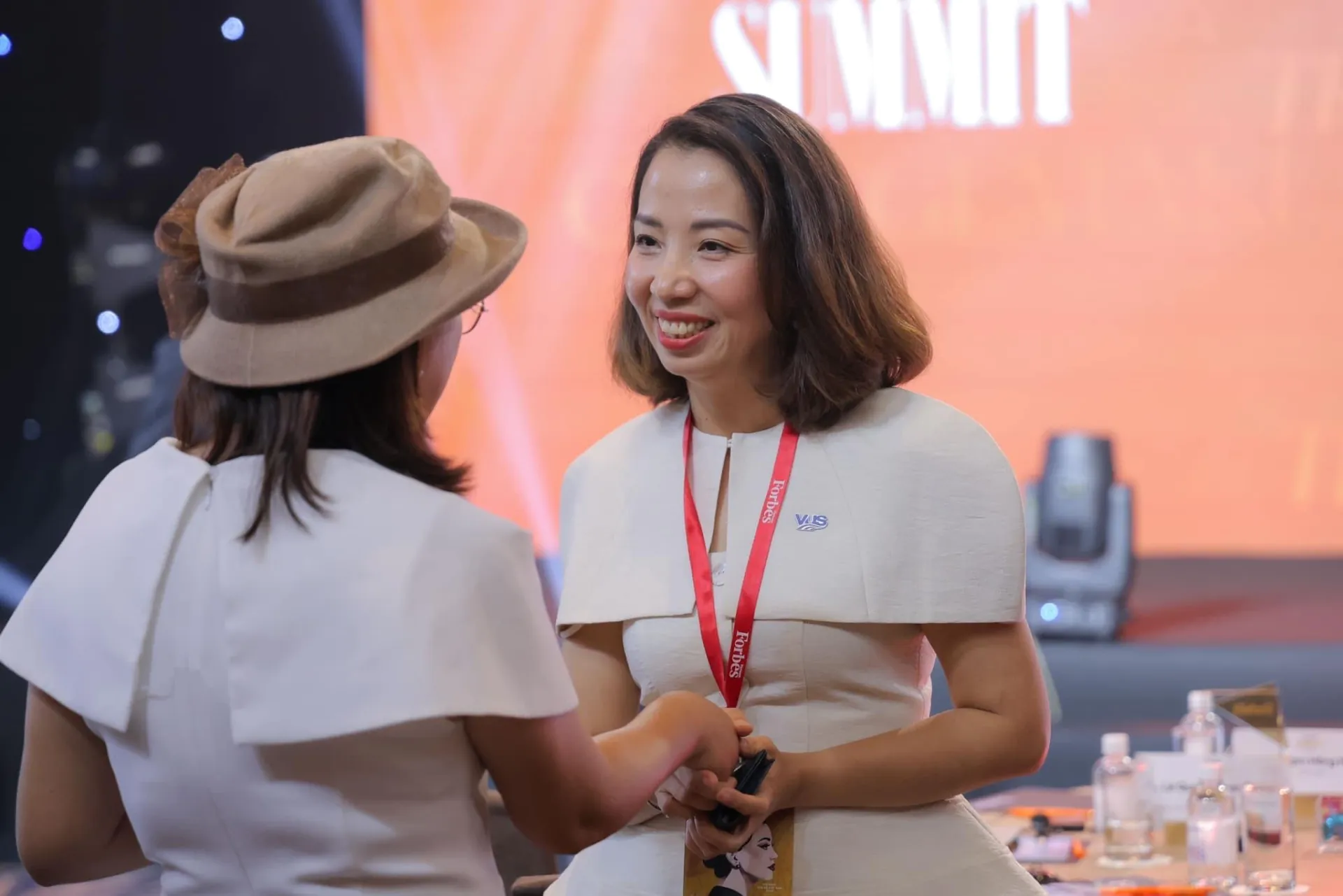 Ceo VUS chia sẻ quan điểm lãnh đạo và được vinh danh tại hội nghị women’s summit của forbes Việt Nam