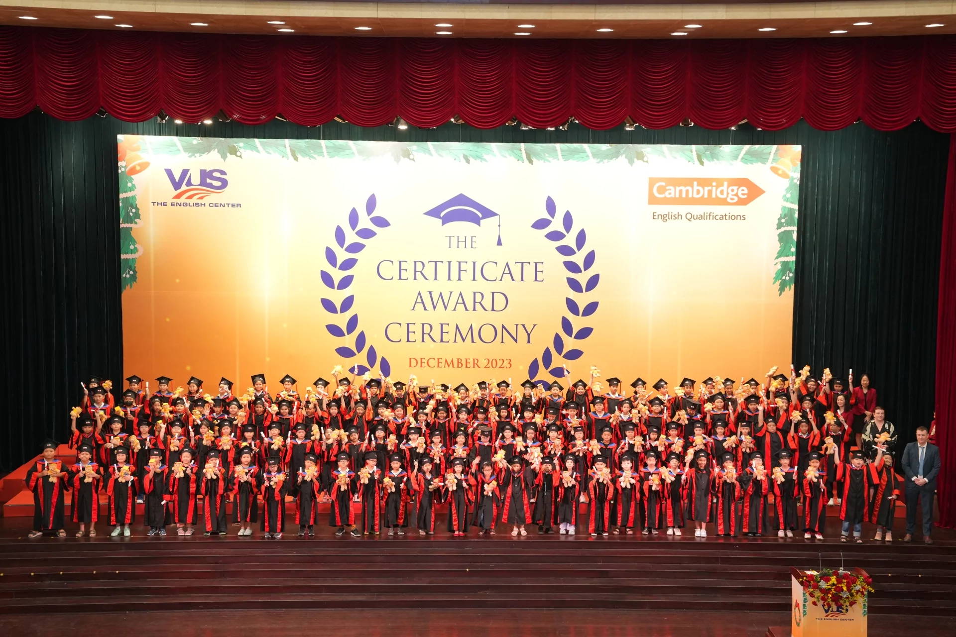 VUS &ndash; Trung t&acirc;m luyện thi Cambridge hạng mức v&agrave;ng