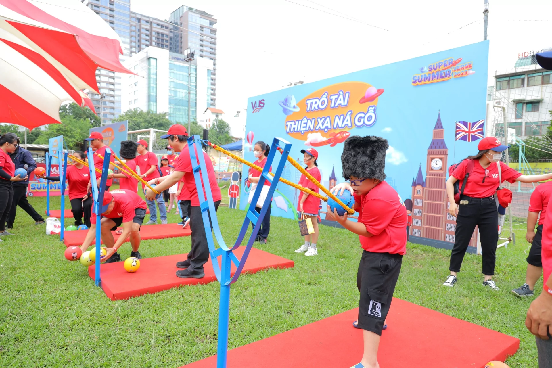 Khép lại hè ''đa vũ trụ'' rực rỡ cùng Ngày hội gắn kết gia đình Family Sports Day!