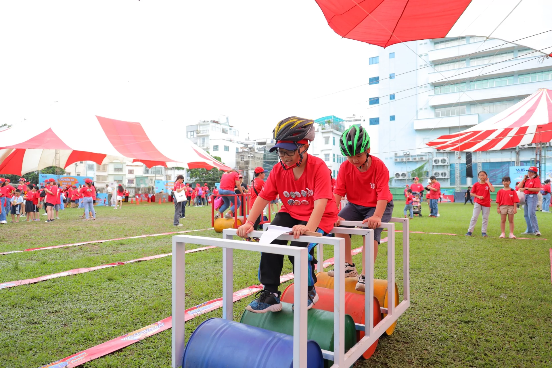 Khép lại hè ''đa vũ trụ'' rực rỡ cùng Ngày hội gắn kết gia đình Family Sports Day!