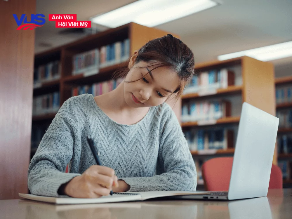 Lập dàn bài là quan trọng khi luyện viết tiếng Anh