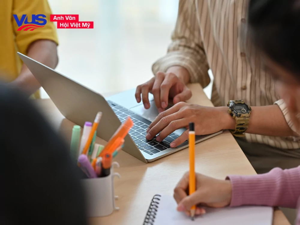 Thì hiện tại hoàn thành: Công thức, dấu hiệu nhận biết, cách dùng theo ngữ cảnh