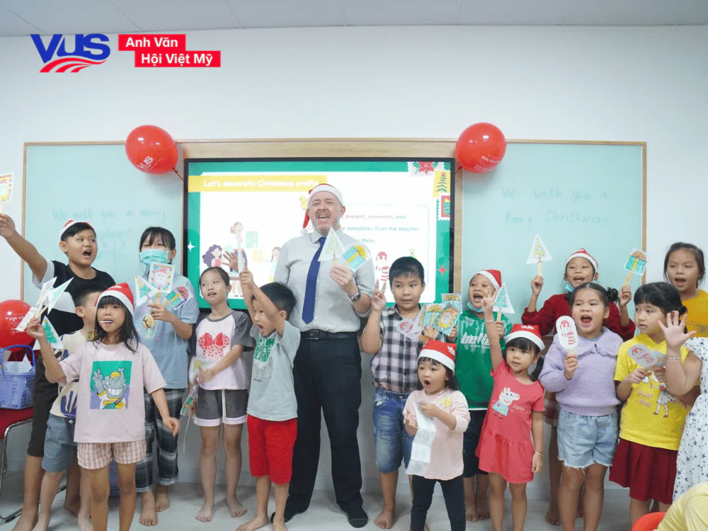 Luyện tập bài hát tiếng Anh cho học sinh tiểu học tại VUS