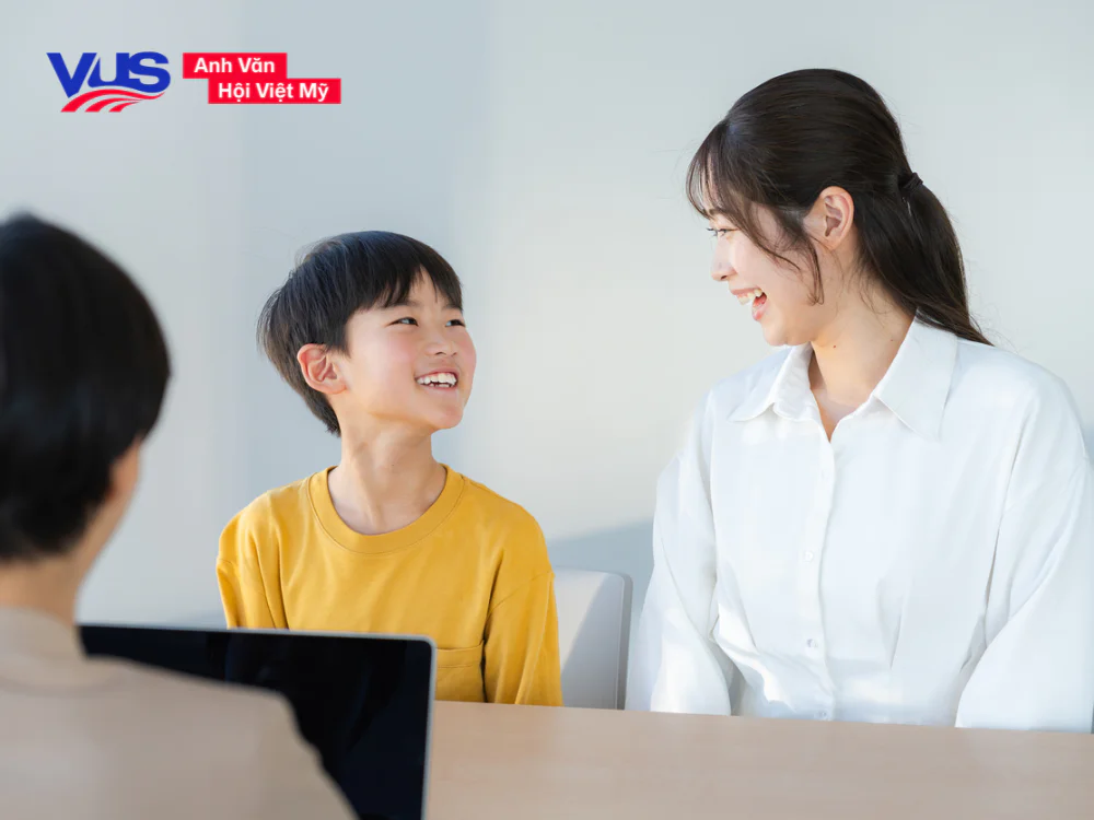 Kết hợp từ vựng vào việc giao tiếp hằng ngày để rèn luyện khả năng phản xạ