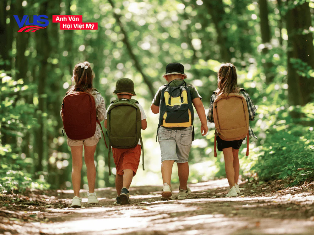 Ngữ pháp tiếng Anh lớp 5 - Hỏi và trả lời về các chuyến dã ngoại ở trường học