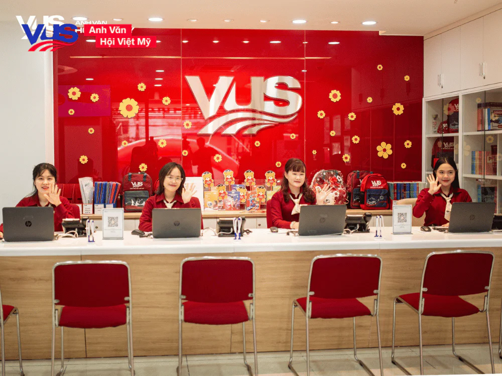 VUS – Giúp bạn tự tin sử dụng tiếng Anh từ “first name” đến giao tiếp thực tế