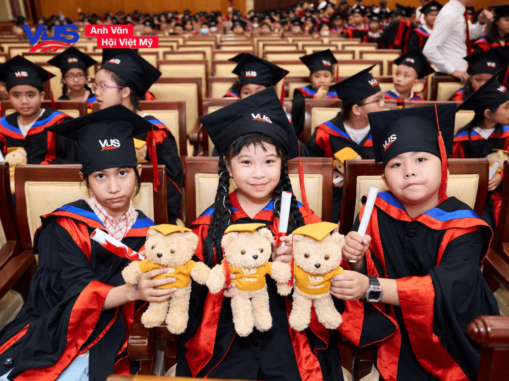 VUS tự hào 5 năm liên tiếp là "Trung Tâm Đào Tạo Vàng" của Cambridge