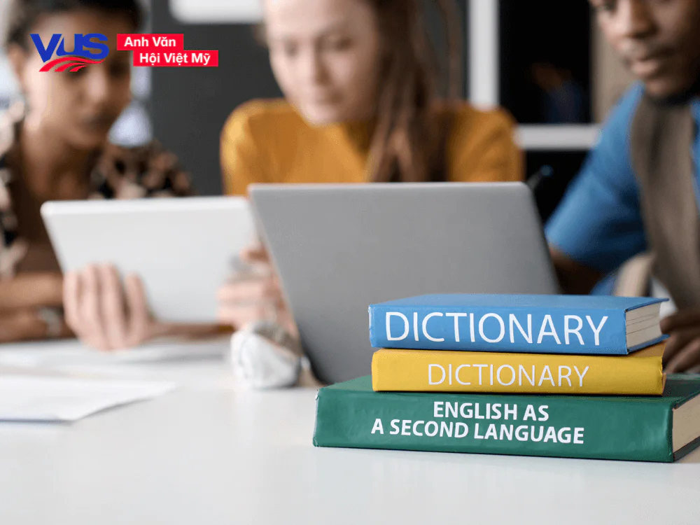 Học từ vựng theo cụm và viết câu ngắn