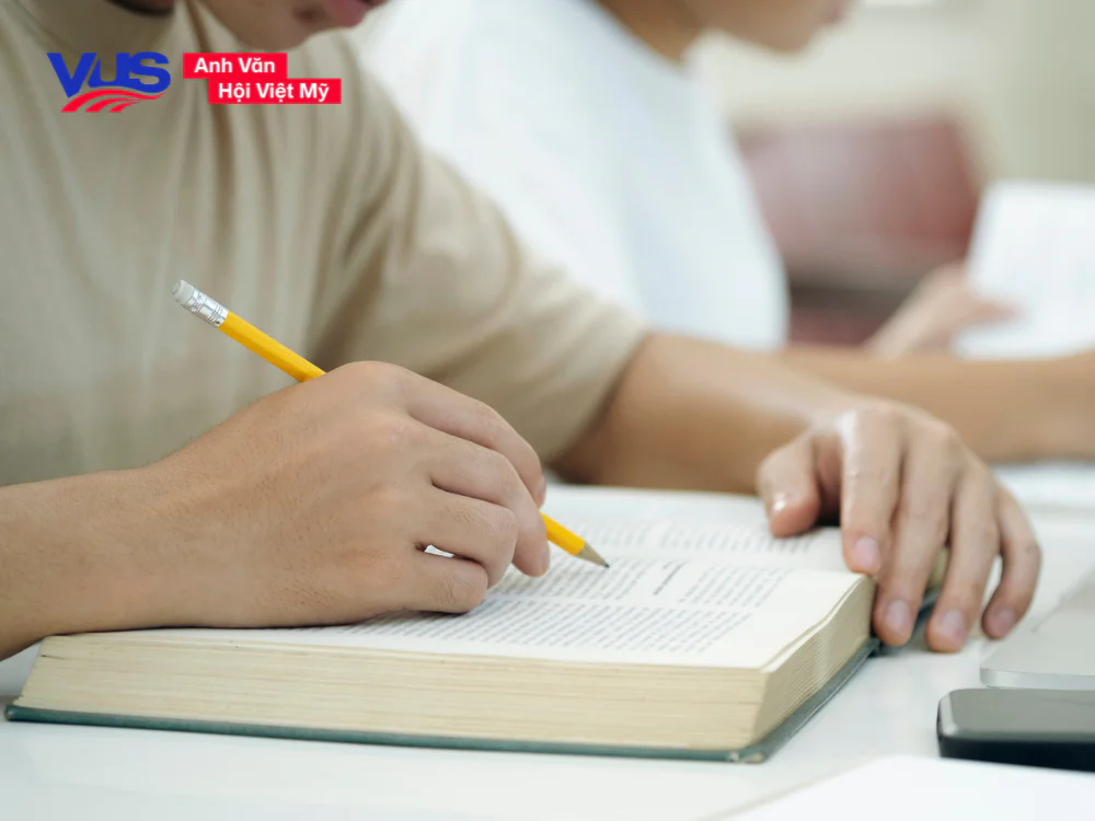 Trọn bộ bài tập tiếng Anh lớp 6 cả năm