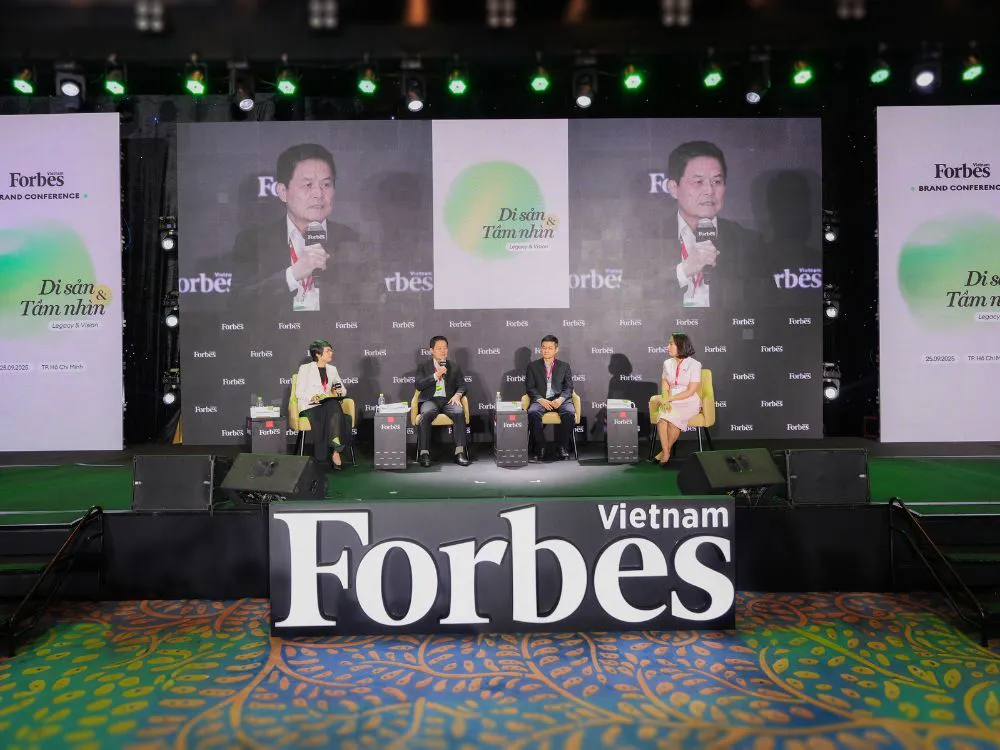 chị Lê Quang Thục Quỳnh - CEO VUS đã tham dự Hội nghị Thương hiệu “Di sản & Tầm nhìn”