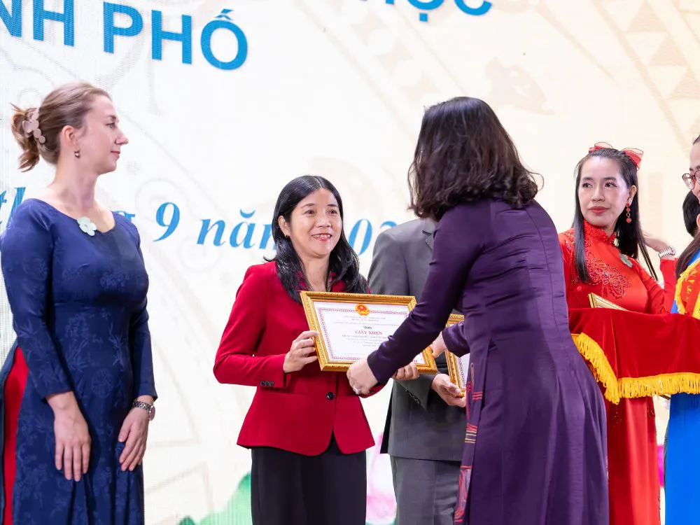 VUS nâng tầm chất lượng dịch vụ, ghi nhận thành tích xuất sắc