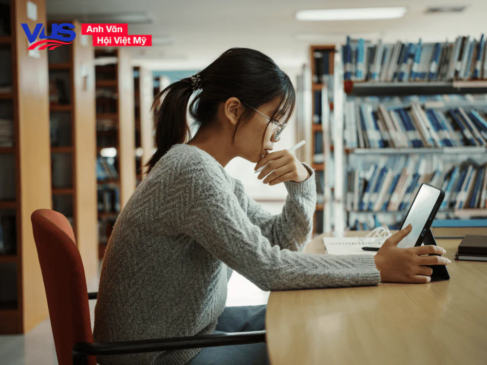 Cách chuyển câu đơn thành câu phức trong tiếng Anh