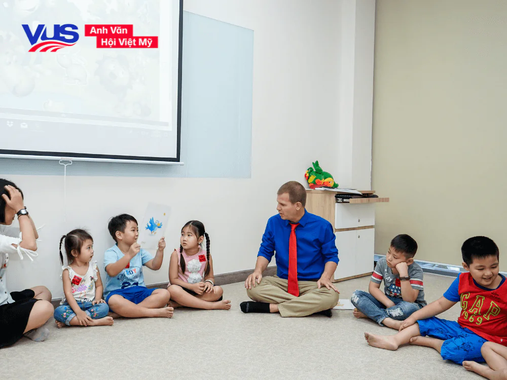 Khóa học Happy Kids tại trung tâm tiếng Anh cho trẻ em VUS