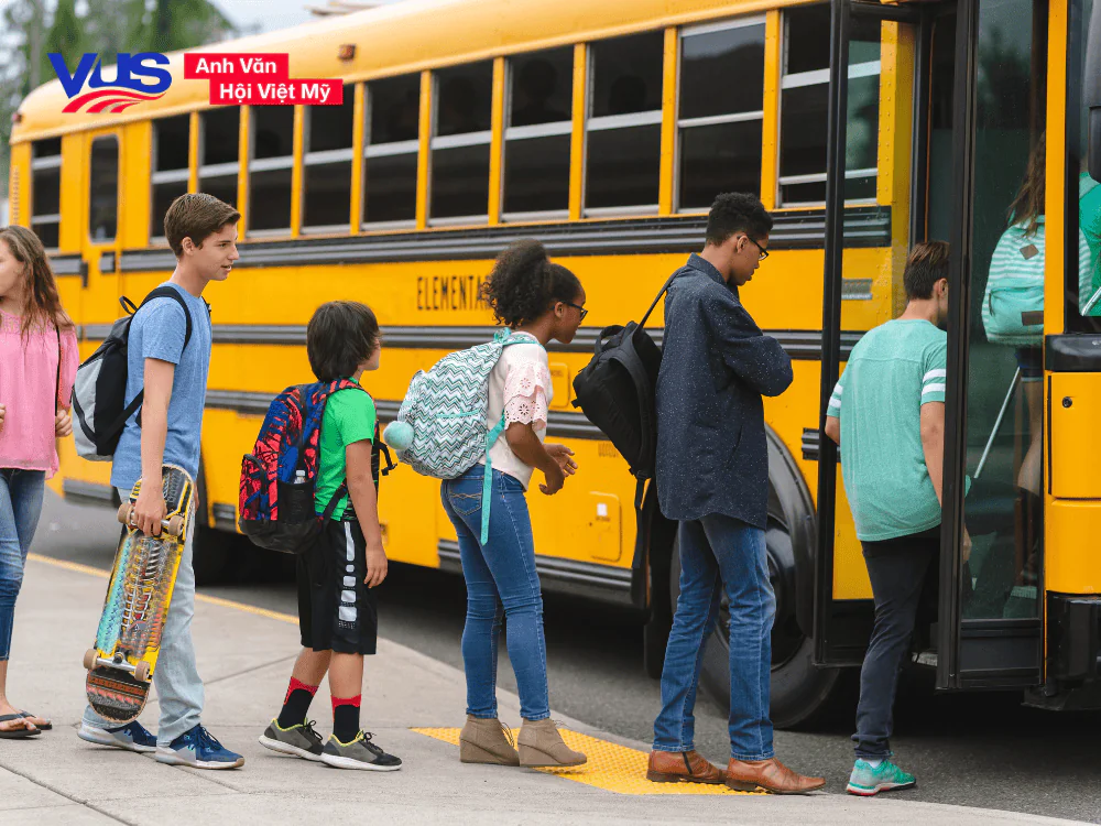 Các ý nghĩa thông dụng của Get on