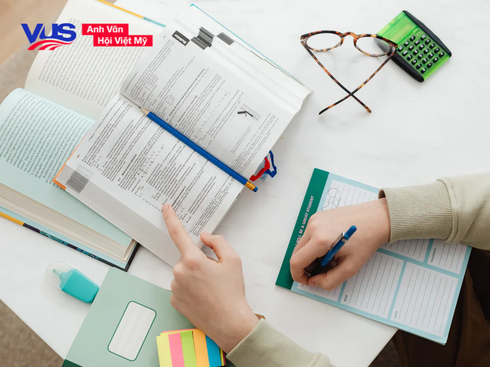 Put out là gì trong tiếng Anh