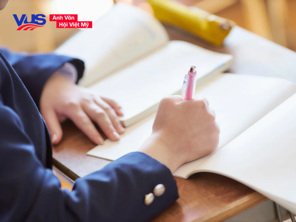 Put out thường đi với các cụm từ nào?