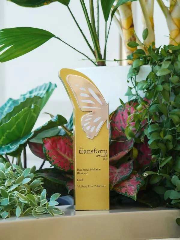 Bộ nhận diện thương hiệu mới của VUS lập 'chiến thắng k&eacute;p' xuất sắc tại transform awards asia 2025