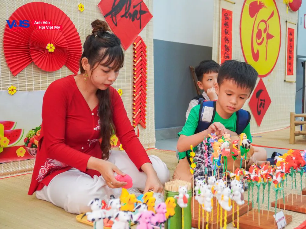 VUS quốc lộ 50 ch&iacute;nh thức đi v&agrave;o hoạt động: khởi đầu h&agrave;nh tr&igrave;nh tri thức rực rỡ ch&agrave;o xu&acirc;n 2026