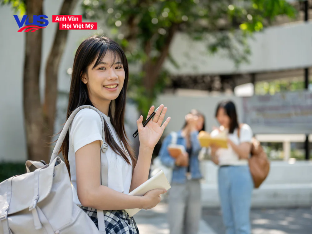 C&aacute;ch viết đoạn văn giới thiệu bản th&acirc;n bằng tiếng Anh cho sinh vi&ecirc;n