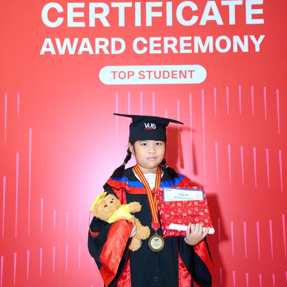 Học viên Võ Linh Đan